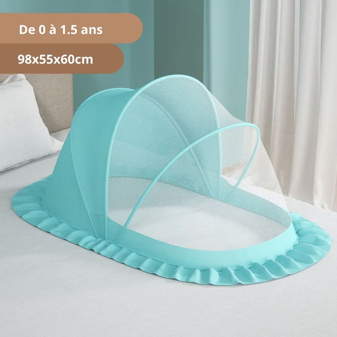 Moustiquaire-lit-bebe-bleu-couvert