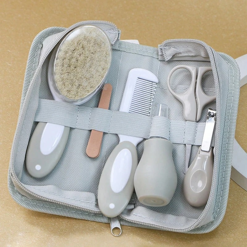 Trousse-de-toilette-bebe-babykit-environ